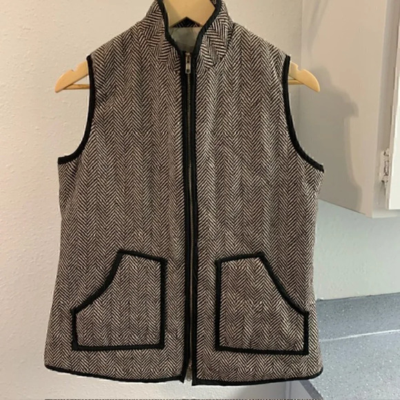 Hemline Mom Jackets & Blazers - NWT, Hemline Mom, Large Brown Herringbone with Black Trim, Quilted Vest